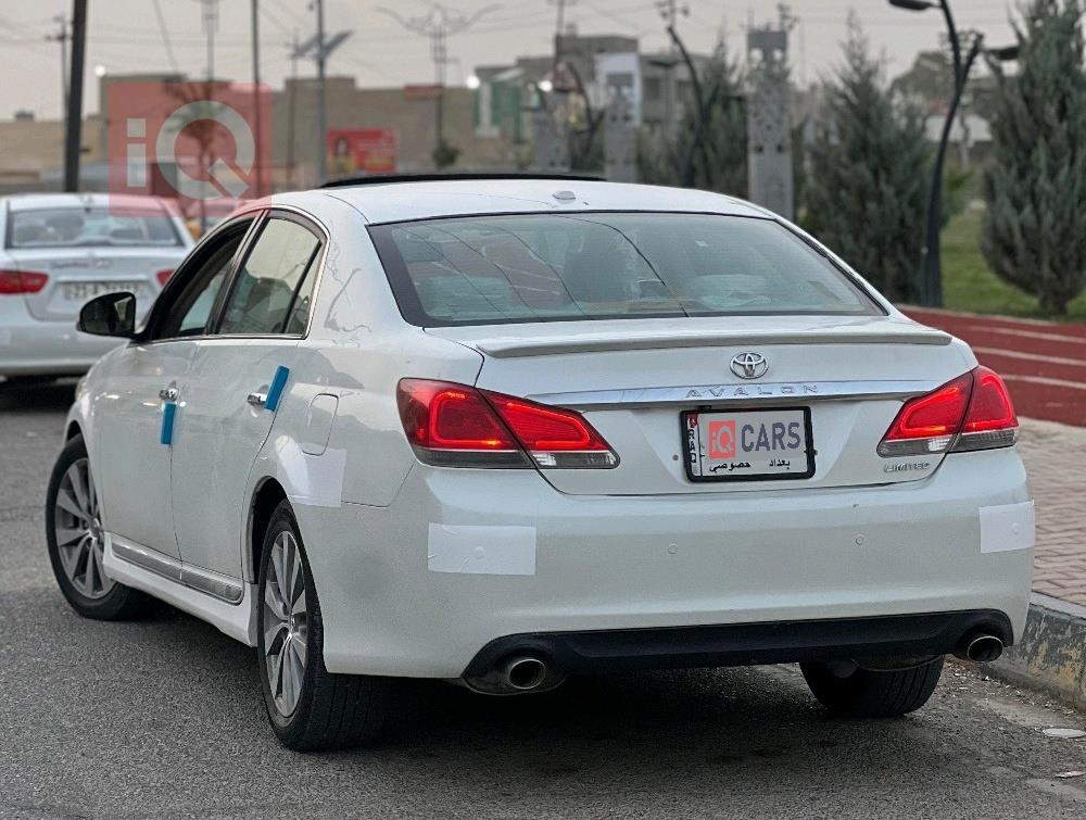 تۆیۆتا ئەڤەلۆن